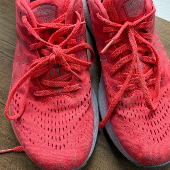 ASICS Gel-Kayano 28 Women's Running Shoes Size 10 Color Coral - Picture 4 of 7